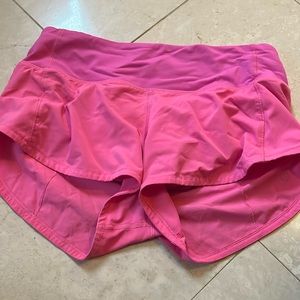 Lululemon speed up shorts 2.5”